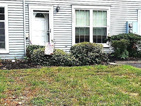 2nd image of 1336 Paris Court