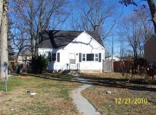 205 Deptford Rd, Glassboro, NJ 08028