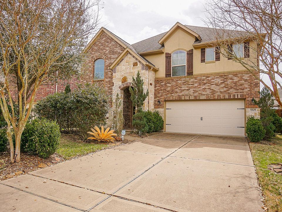 1st image of 17419 Sandalisle Ln