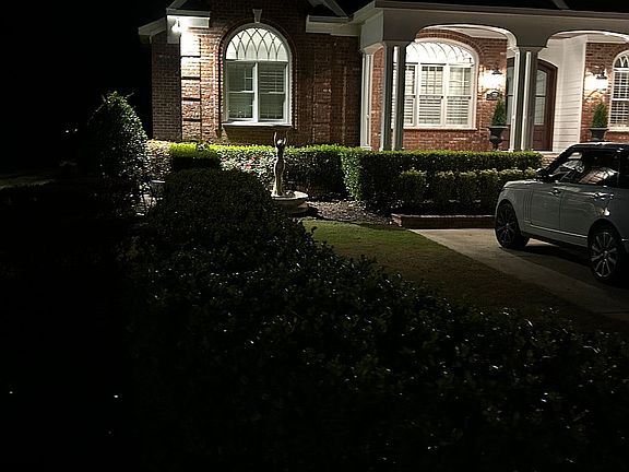 2nd image of 320 Golf View Dr