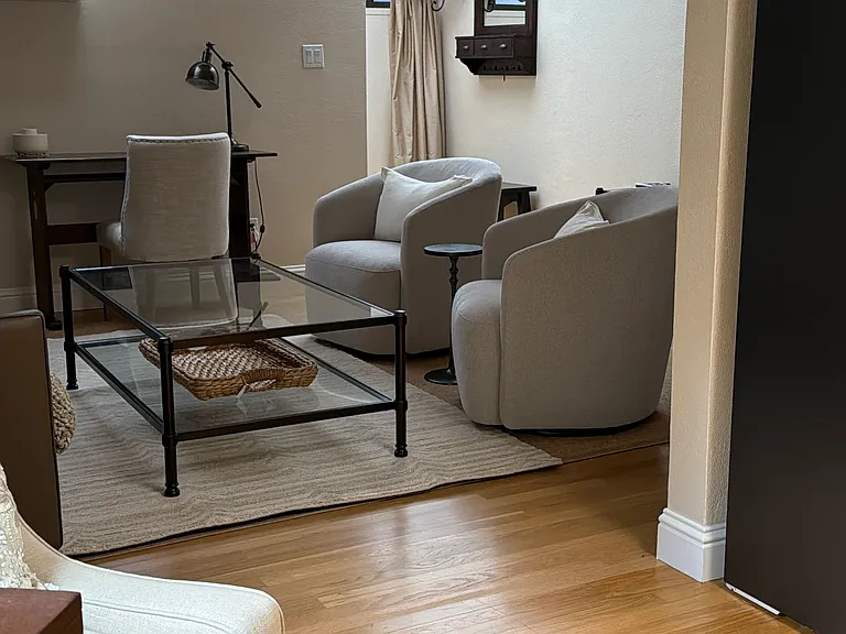 1074 Laurel St #1074 — Photo 6