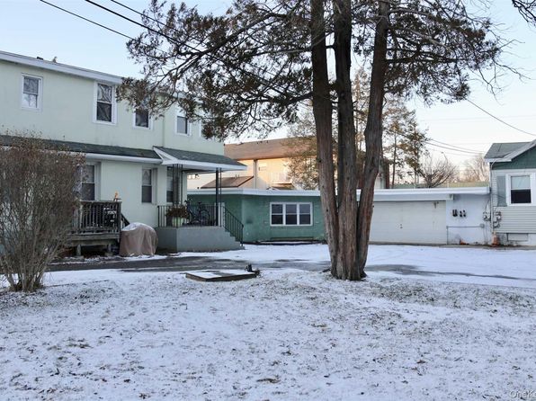 128 Catherine St APT A