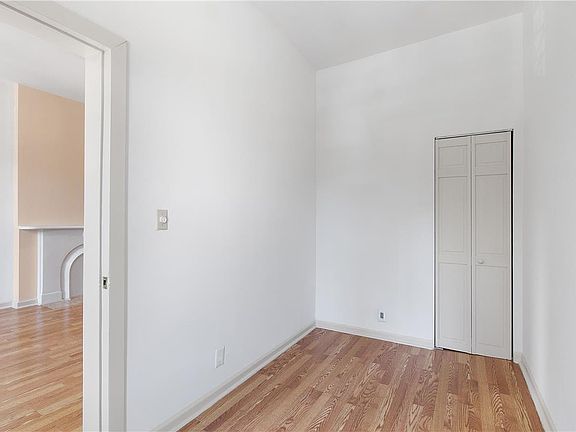 3rd image of 336 W 46th St APT 2F