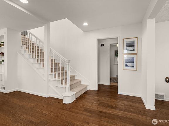 4th image of 12703 4th Avenue NW