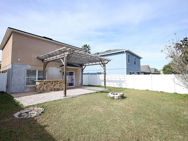 15219 Starleigh Rd — Photo 24