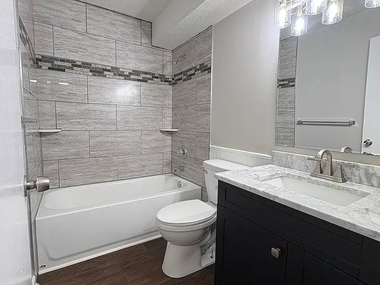 Vernon Cove Apartments — Photo 13
