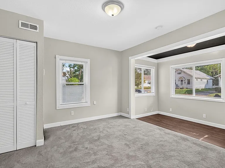 3606 Manhattan Ave — Photo 8