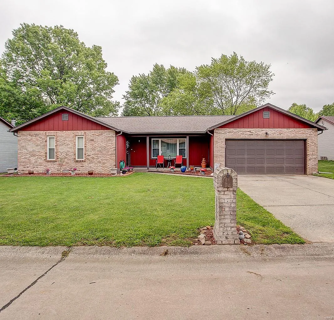 121 Timber Dr photo 1