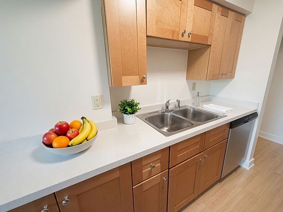 4th image of 4200 1st Ave S APT 3