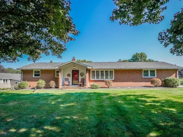 5431 Broadview St NE, Louisville, OH 44641