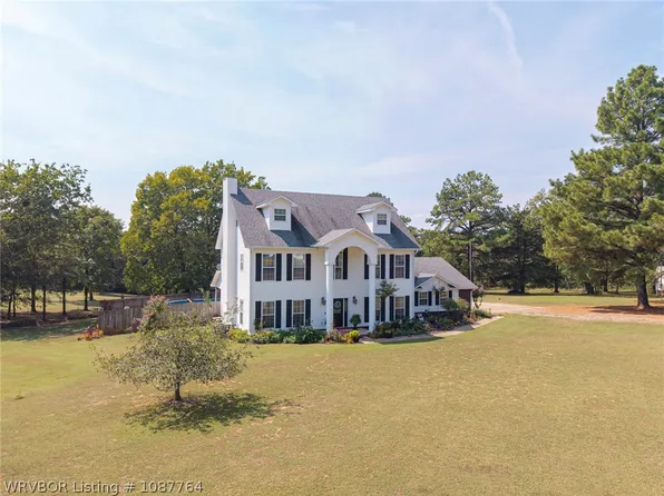 2411 Pauls Valley Ln, Alma, AR 72921