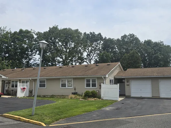 42 Kathy Ct, Brick, NJ 08724
