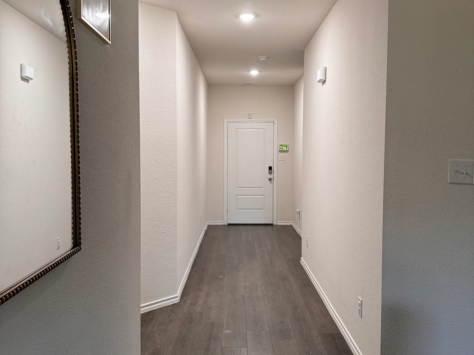 4 bed, 1537 sqft, $2,000 — Photo 2