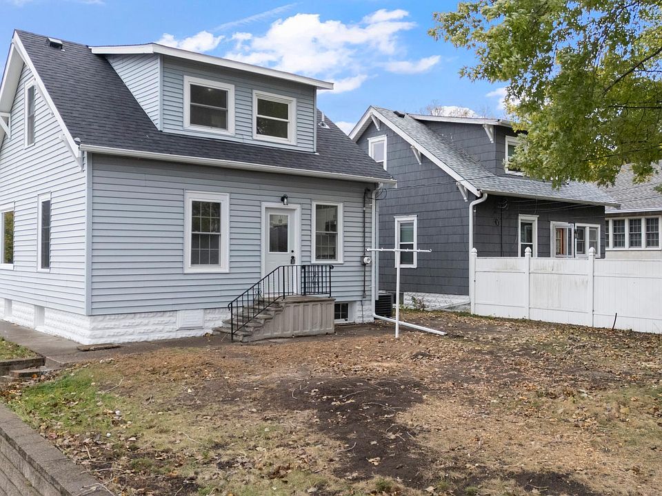 687 Lexington Pkwy N, Saint Paul, MN 55104 | Zillow