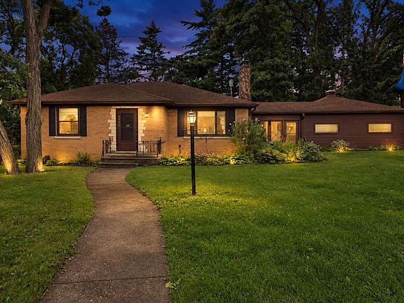 2nd image of 6536 Pershing BOULEVARD