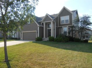 12915 W 137th Ct, Overland Park, KS 66221