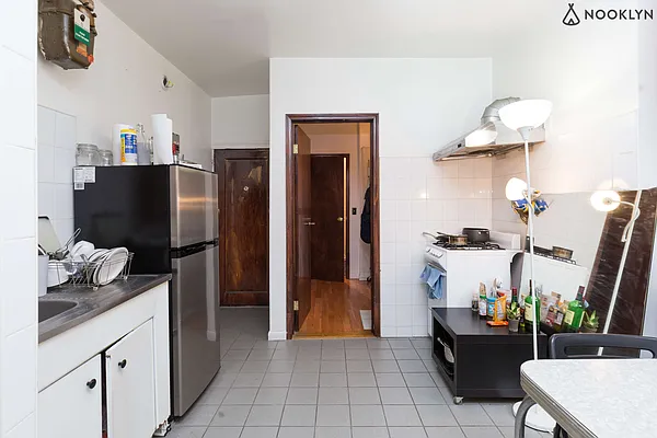 Rented by Nooklyn NYC LLC | media 7
