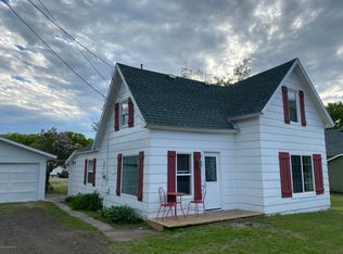204 E Oak Ave, Frazee, MN 56544