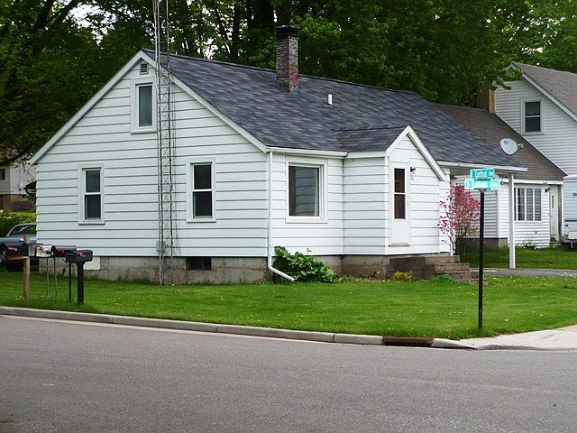 1st image of 300 E Central Ave