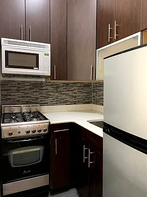 Rented by Algin Management | media 9