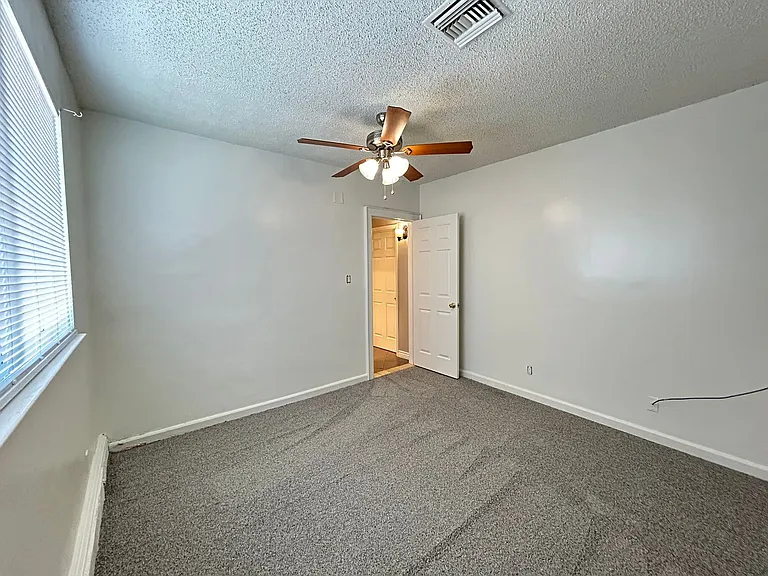 3979 Avonwood Ave — Photo 15
