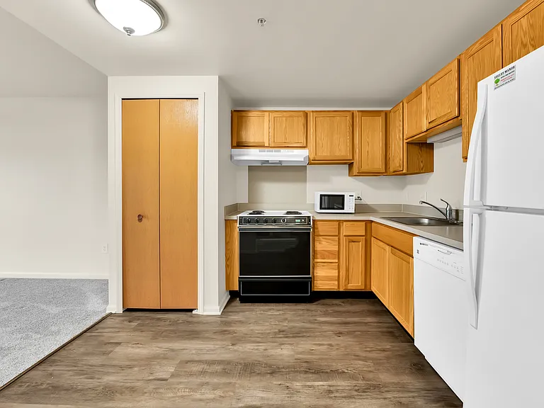 Riverside Senior Apartments — Photo 2