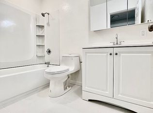 5645 Bancroft Ave, Oakland, CA 94605