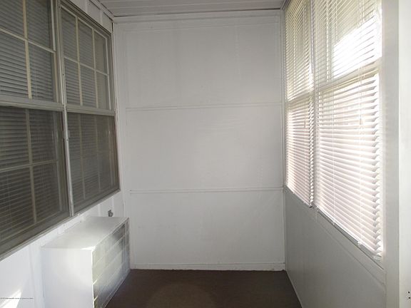 2nd image of 103D Edinburgh Ln
