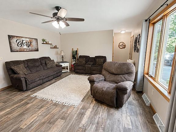 4th image of 600 W 11TH STREET