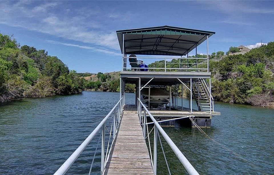 Double level dock located in deep, quiet cove.
