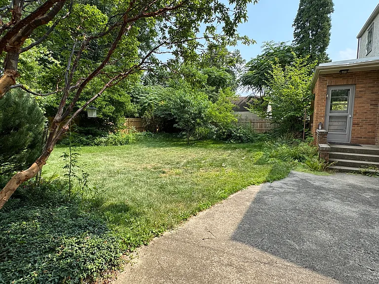 619 Vale Ave N — Photo 21