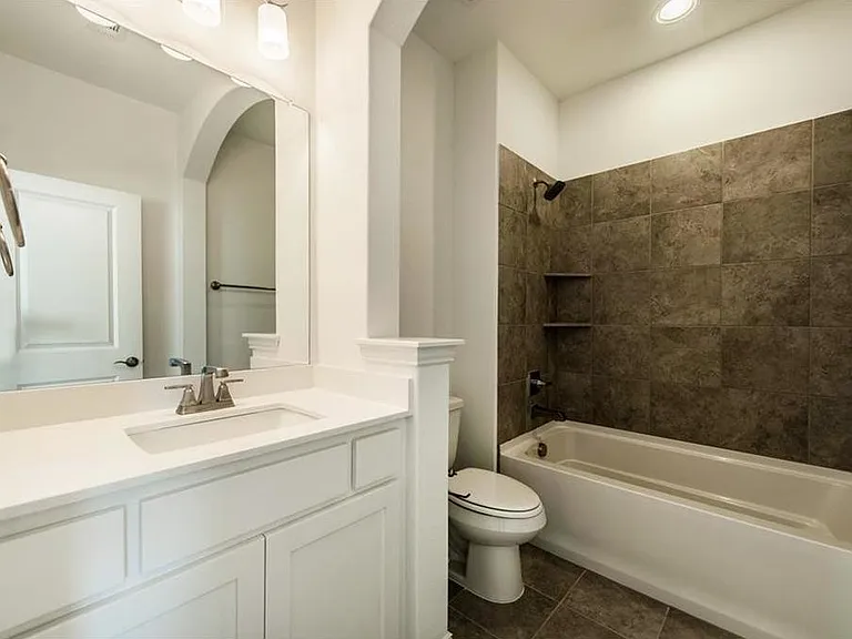 7228 Huckleberry Dr — Photo 8