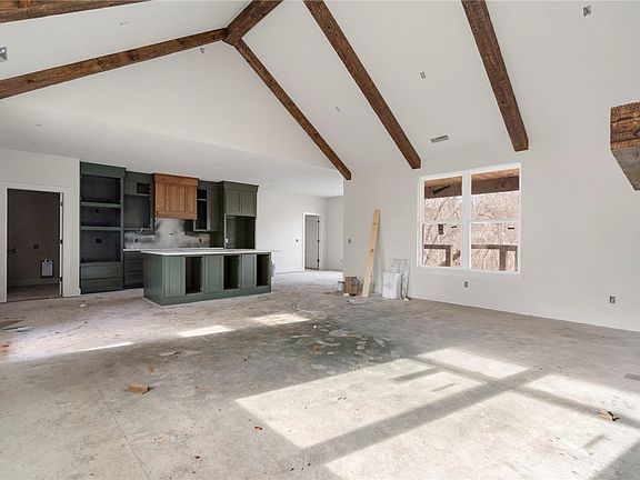 4th image of 1 Wickham Ln