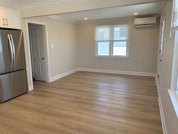 4th image of 7 West Ave