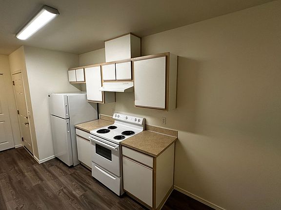 3rd image of 4995 Delight St N #206