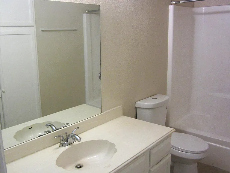 17907 Fieldglen Dr — Photo 15