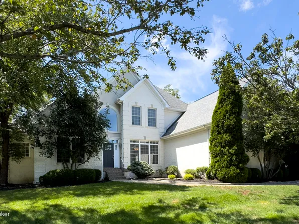 10304 Worthington Ln, Prospect, KY 40059