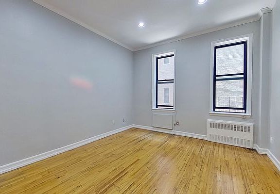 2nd image of 1582 1st Ave APT 1B