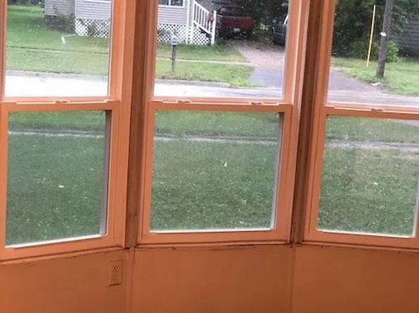 3113 S Term St, Burton, MI 48529