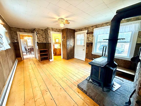 4th image of 345 VT Route 110