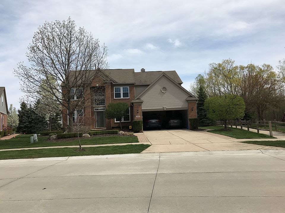 1st image of 4688 Walden Dr