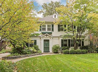 2347 Woodmere Dr, Cleveland Heights, OH