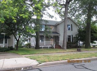 1394 Lakeshore Dr, Muskegon, MI 49441