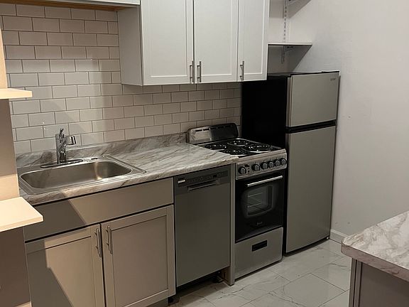 5th image of 2115 N Sedgwick St #Ea66739dc