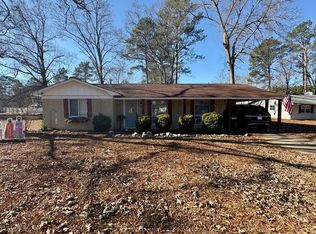 103 Winchester Dr, Amory, MS 38821