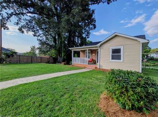 318 Hay St, Mount Airy, NC 27030