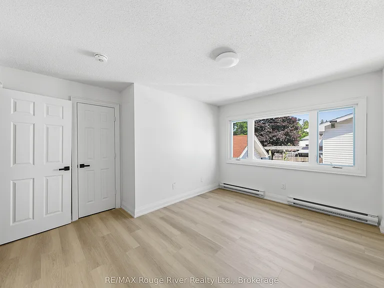 144 Macdonald Ave #B — Photo 9