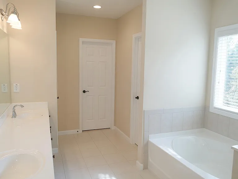 5035 Hastings Ter — Photo 13