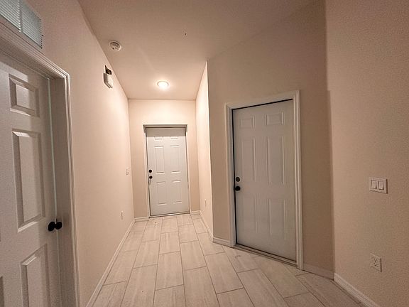 4th image of 3611 SW Santa Barbara Pl