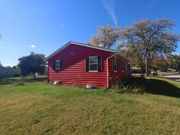 2200 Hermon Ave, Zion, IL 60099